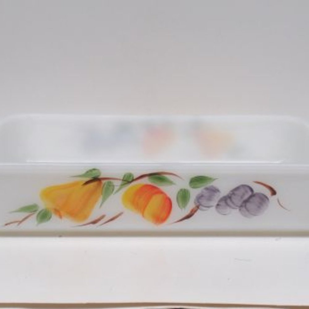 Anchor Hocking Fire King Gay Fad FRUIT 12 X 7 In 1 1/2 Qt Rectangular Bake Dish